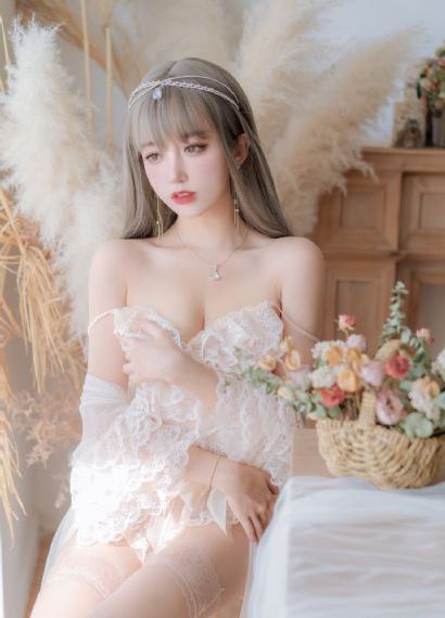 金花瓶梅花4金花瓶_BD英语视频大全